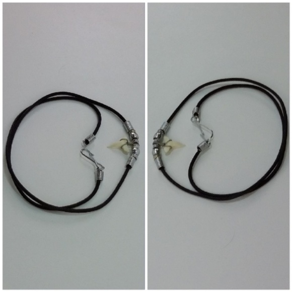 Glow In the Dark Pendant Necklace. - Picture 3 of 8